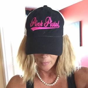 Meet your Posher, Cynthia