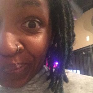 Meet your Posher, Dominique