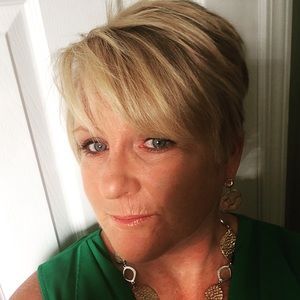 Meet your Posher, Beth