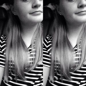 Meet your Posher, Abigail