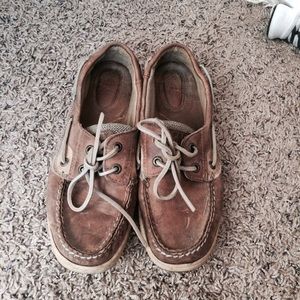 Size 7 sperrys
