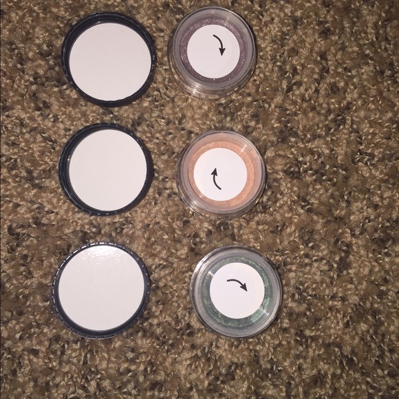 6 Bare Minerals Eyeshadows