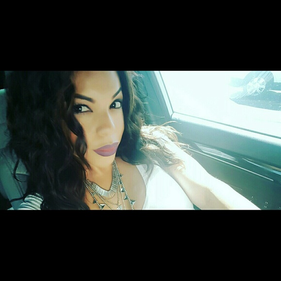 Meet your Posher, Angela