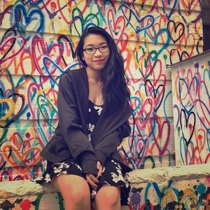 Meet your Posher, Emily