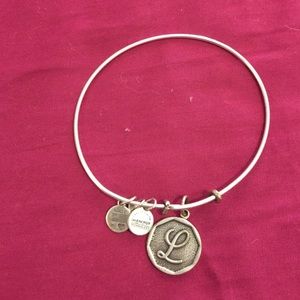 "L" Alex and Ani