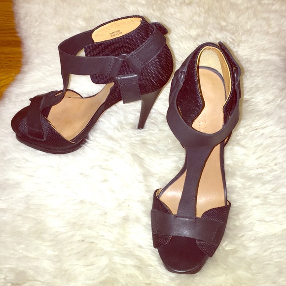 L.A.M.B. Black heels