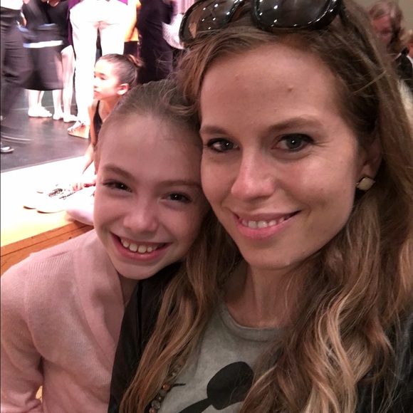 Meet your Posher, Brittany - Picture 4 of 4