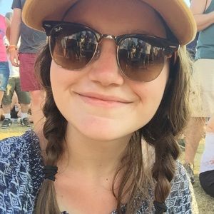 Meet your Posher, Leah