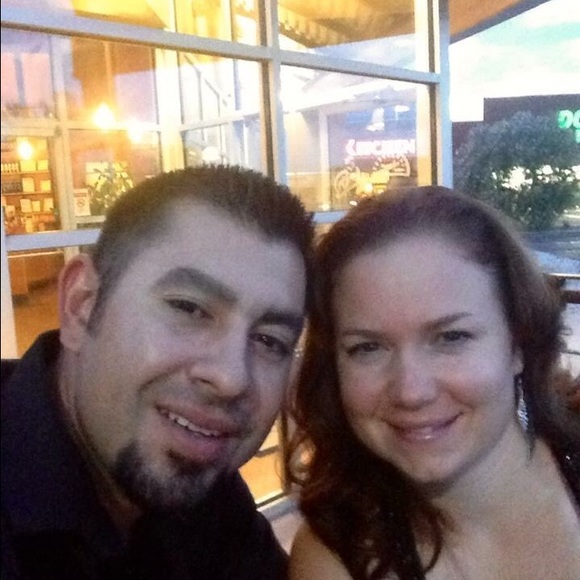 Meet your Posher, Jennifer - Picture 1 of 1