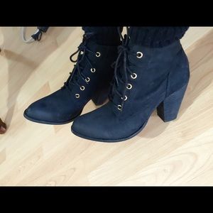 Boot Steve Madden  size 10. Like new