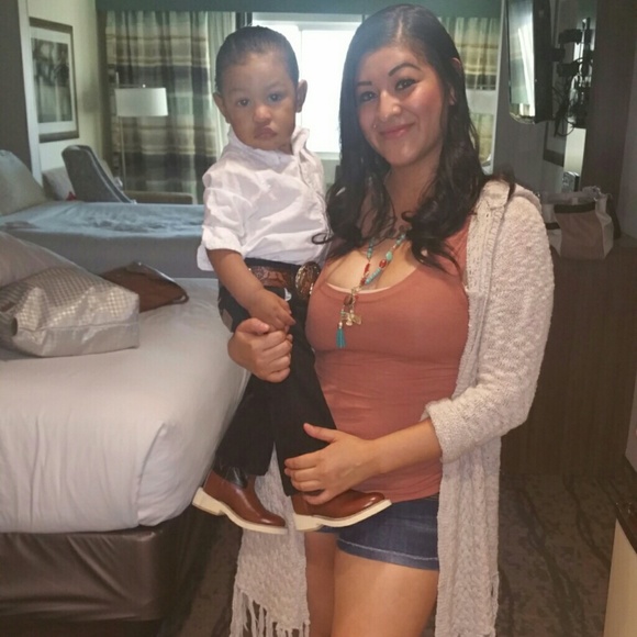 Meet your POSHER :) - Picture 3 of 4