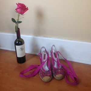 Rose patterned Betsy Johnson espadrilles size 8