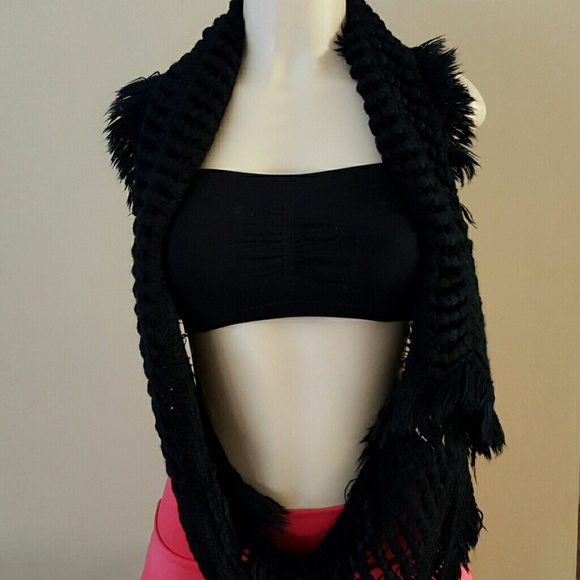 Black infinity scarf never used - Picture 3 of 3