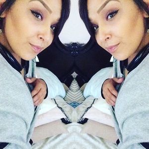 Meet your Posher, Deena