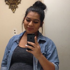 Meet your Posher, Celeste