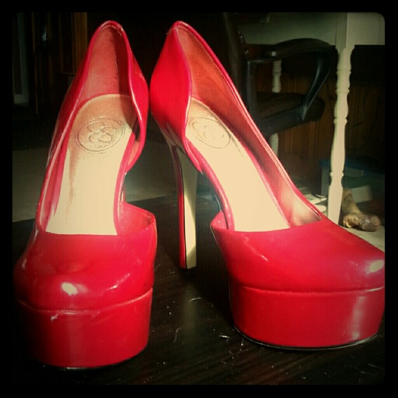 Jessica Simpson platform heels
