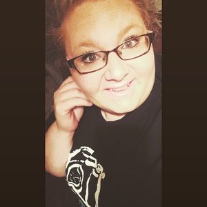 Meet your Posher, Casey