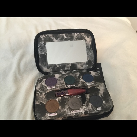 NWT Urban decay palette