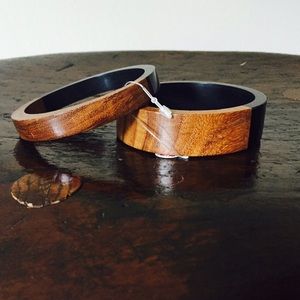 Set of two wooden bangles NEW