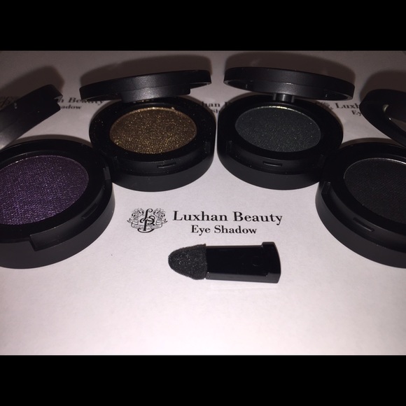 Luxhan Beauty Mineral Pressed Pigmented Eye Shadow - Picture 3 of 3