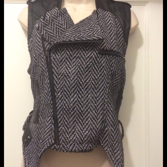 Adorable moto herringbone vest a la j crew!