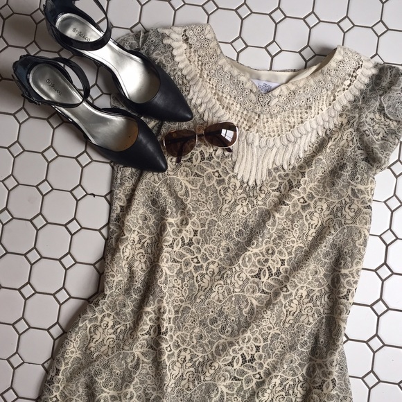 Badcley Mischka Shift dress with flutter sleeves.