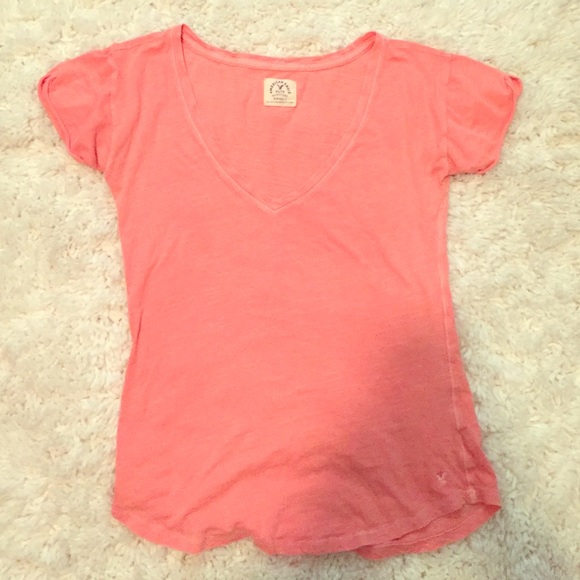 American eagle vneck