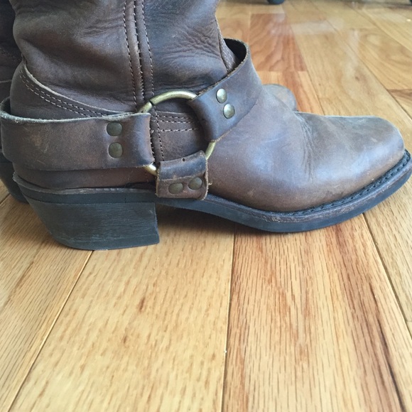 Size 7M frye boots - Picture 4 of 4