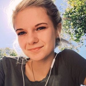 Meet your Posher, Madalyn