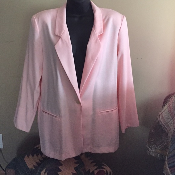 Jaclyn Smith Jackets & Blazers - Jaclyn Smith pink blazer