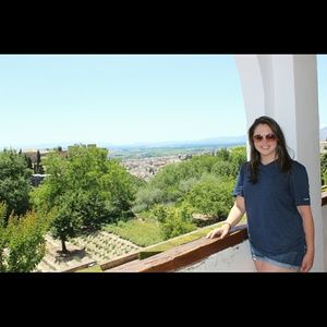 Meet your Posher, Tarrah