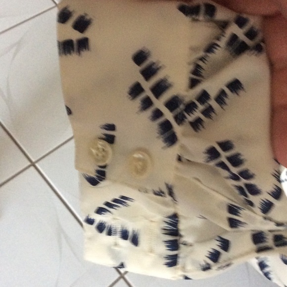 Blouse - Picture 3 of 4