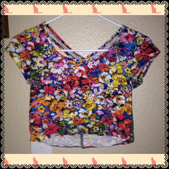 Floral Crop Top *Brand New, No Tags*