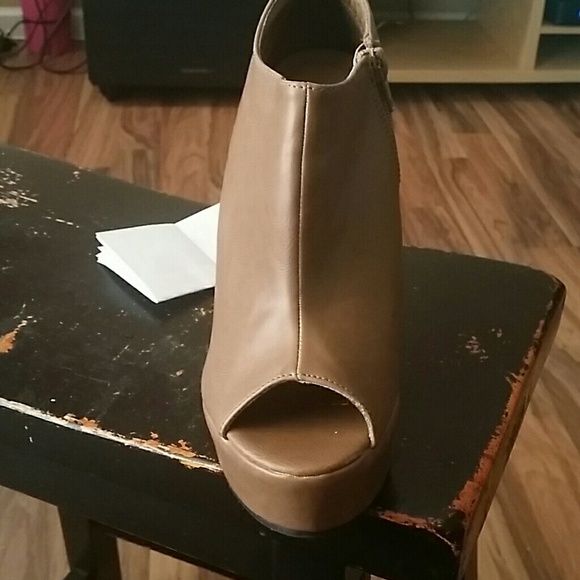 Wedges - Picture 2 of 3