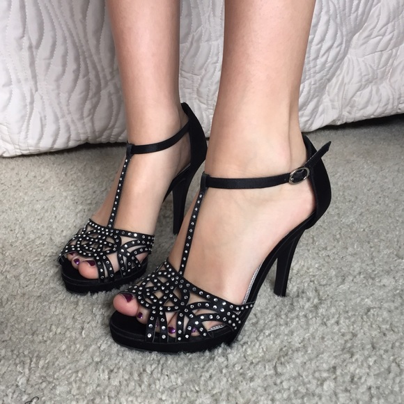 Fioni Night Black Stilettos