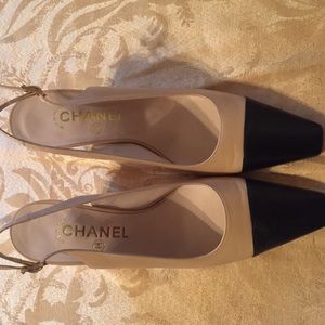 100% authentic Chanel Sling Back heels. Worn Once