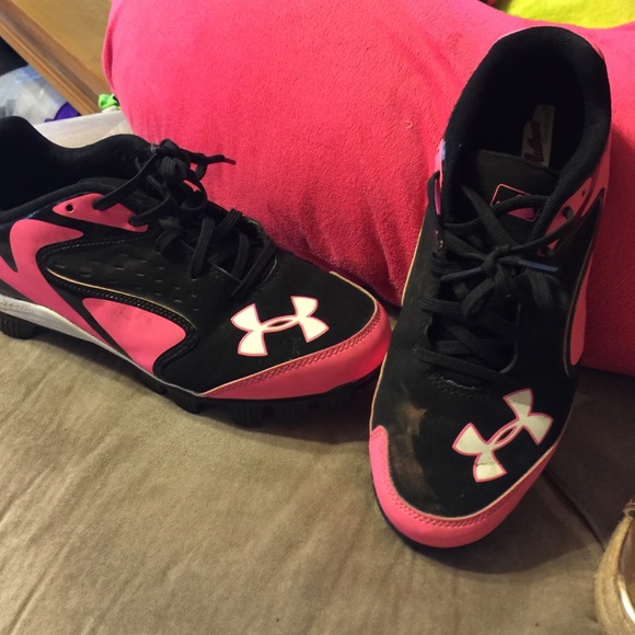 Children's under armor cleats.