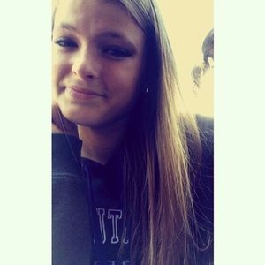 Meet your Posher, Olivia