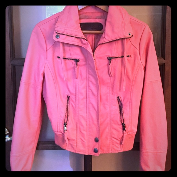 FINAL DROP‼️ Coral Jacket - Picture 1 of 4