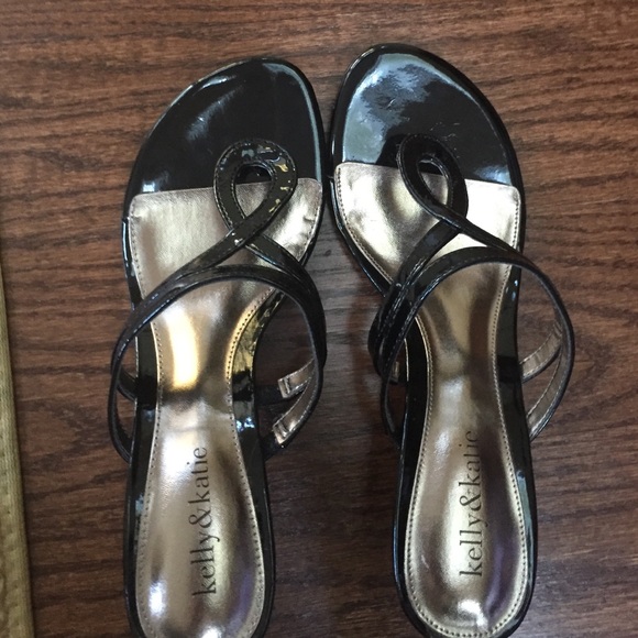 Kelly and Katie black 2 in heel Perfect Condition