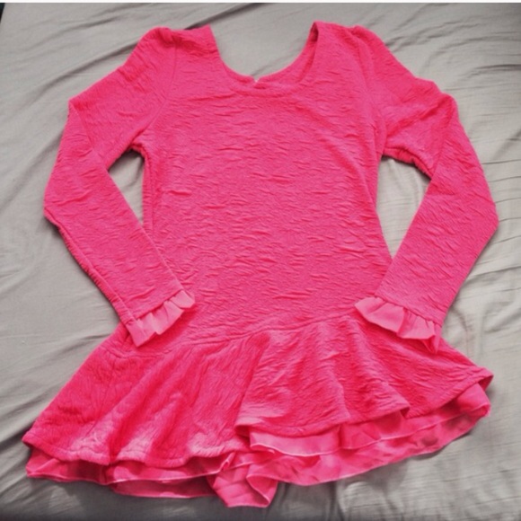 Peplum Long Sleeve Asymmetrical Top Ruffle Detail - Picture 5 of 5