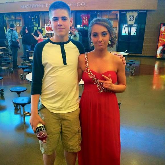 Meet your Posher, Aleia - Picture 1 of 1