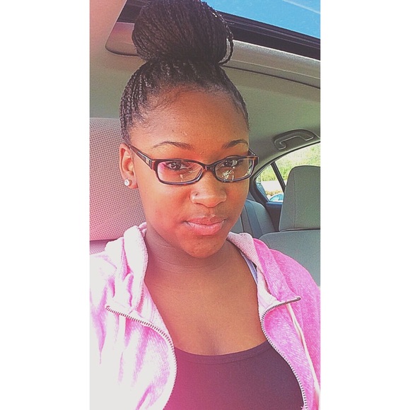Meet your Posher, Dentonette