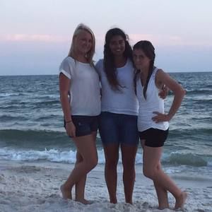 Meet your Posher, Pauline