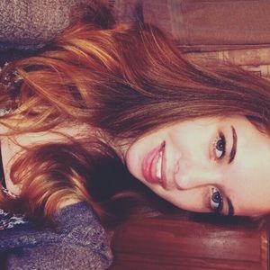 Meet your Posher, Maria