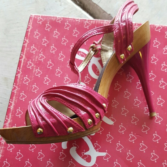 Pink Pumps