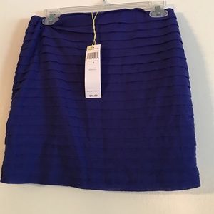 Mini-jupe BCBG Max Azria – Rouge, Taille 4/US (S) – Neuve Sans étiquette