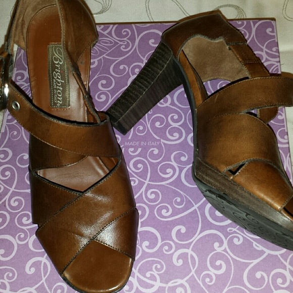 Brighton vogue caramel shoes with silver buckle