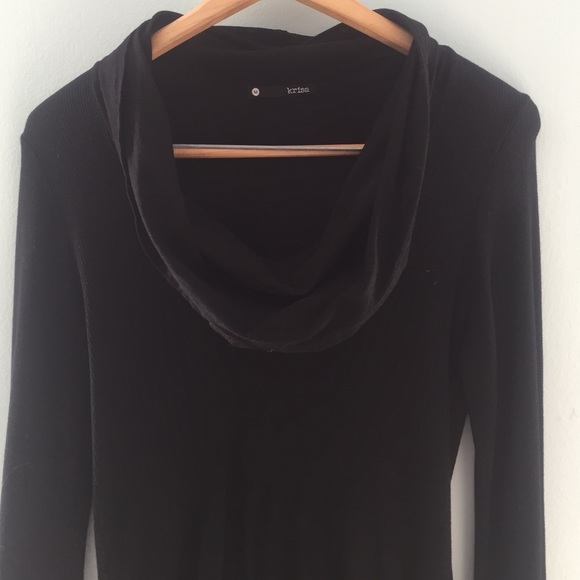 Krisa Cowl Neck long sleeve dress. M