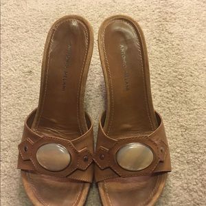 Antonio Melani wedges